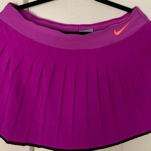 Nike pleated tennis skirt